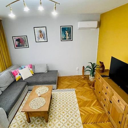 Апартаменты Apartman Jelena II Сремска-Митровица Экстерьер фото