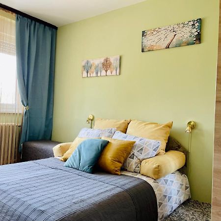 Апартаменты Apartman Jelena II Сремска-Митровица Экстерьер фото